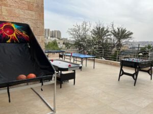 מבחר שולחנות משחק אטרקציות לבר ובת מצווה